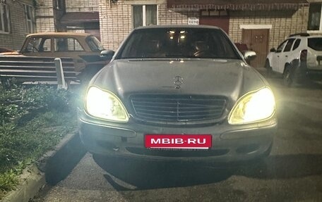 Mercedes-Benz S-Класс, 2002 год, 300 000 рублей, 3 фотография
