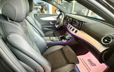 Mercedes-Benz E-Класс, 2023 год, 6 220 845 рублей, 6 фотография
