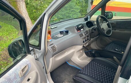 Toyota Corolla Spacio II, 1997 год, 250 000 рублей, 3 фотография