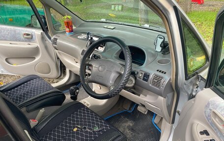 Toyota Corolla Spacio II, 1997 год, 250 000 рублей, 4 фотография