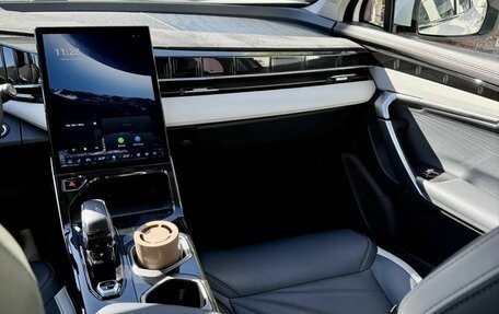 Geely Atlas, 2023 год, 2 600 000 рублей, 8 фотография