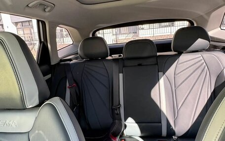 Geely Atlas, 2023 год, 2 600 000 рублей, 11 фотография
