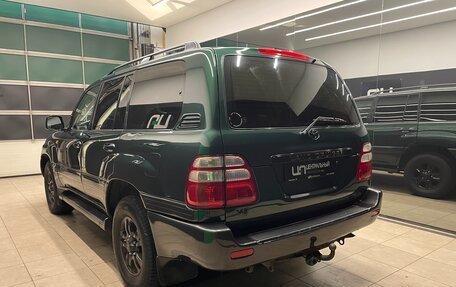 Toyota Land Cruiser 100 рестайлинг 2, 2004 год, 1 550 000 рублей, 5 фотография