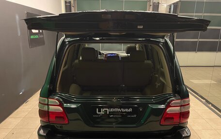 Toyota Land Cruiser 100 рестайлинг 2, 2004 год, 1 550 000 рублей, 8 фотография