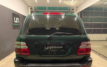 Toyota Land Cruiser 100 рестайлинг 2, 2004 год, 1 550 000 рублей, 6 фотография