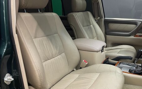 Toyota Land Cruiser 100 рестайлинг 2, 2004 год, 1 550 000 рублей, 26 фотография