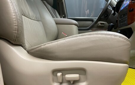 Toyota Land Cruiser 100 рестайлинг 2, 2004 год, 1 550 000 рублей, 25 фотография