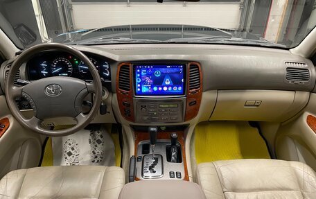 Toyota Land Cruiser 100 рестайлинг 2, 2004 год, 1 550 000 рублей, 19 фотография
