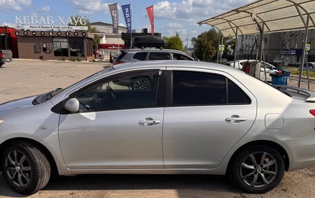 Toyota Belta, 2005 год, 440 000 рублей, 2 фотография