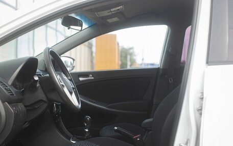Hyundai Solaris II рестайлинг, 2014 год, 700 000 рублей, 11 фотография