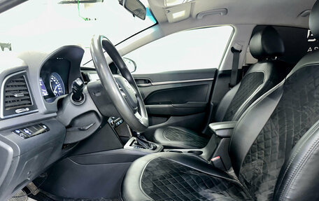 Hyundai Elantra VI рестайлинг, 2016 год, 1 300 000 рублей, 11 фотография