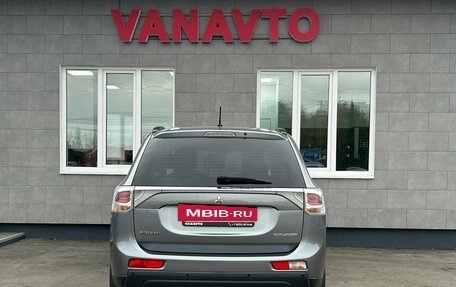 Mitsubishi Outlander III рестайлинг 3, 2012 год, 1 450 000 рублей, 6 фотография