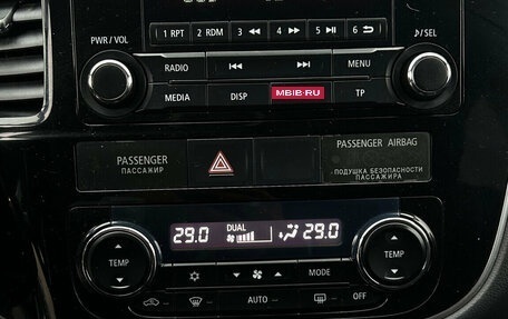 Mitsubishi Outlander III рестайлинг 3, 2012 год, 1 450 000 рублей, 20 фотография