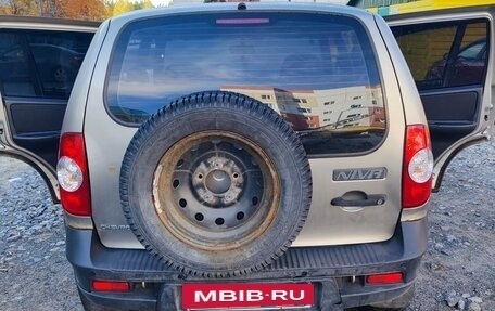 Chevrolet Niva I рестайлинг, 2011 год, 320 000 рублей, 14 фотография