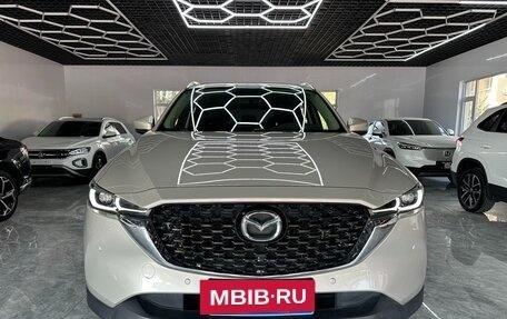 Mazda CX-5 II, 2022 год, 1 840 000 рублей, 2 фотография
