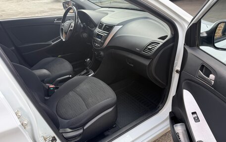 Hyundai Solaris II рестайлинг, 2014 год, 1 075 000 рублей, 11 фотография