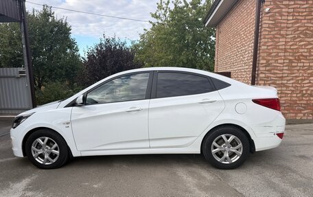Hyundai Solaris II рестайлинг, 2014 год, 1 075 000 рублей, 4 фотография