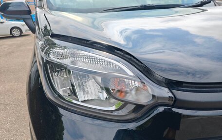 Toyota Sienta, 2023 год, 1 350 000 рублей, 13 фотография