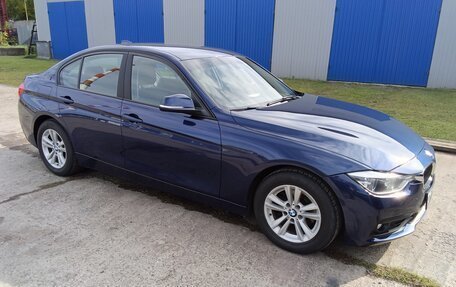 BMW 3 серия, 2015 год, 2 200 000 рублей, 3 фотография