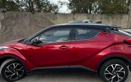 Toyota C-HR I рестайлинг, 2021 год, 3 500 000 рублей, 4 фотография