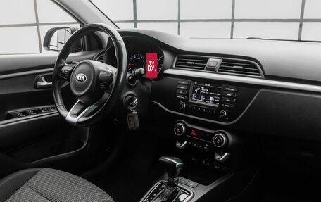 KIA Rio IV, 2018 год, 1 559 000 рублей, 11 фотография