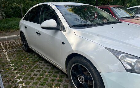 Chevrolet Cruze II, 2010 год, 580 000 рублей, 2 фотография