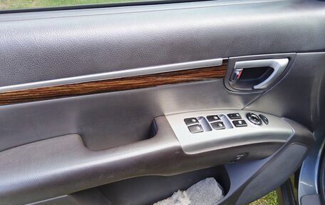 Hyundai Santa Fe III рестайлинг, 2012 год, 1 300 000 рублей, 26 фотография