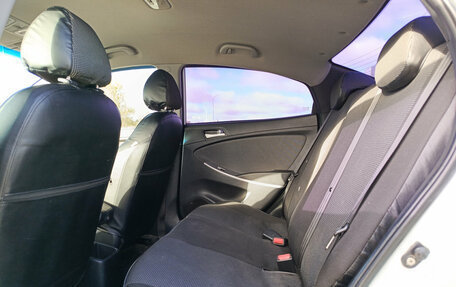 Hyundai Solaris II рестайлинг, 2013 год, 503 000 рублей, 16 фотография