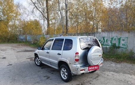 Chevrolet Niva I рестайлинг, 2004 год, 250 000 рублей, 3 фотография