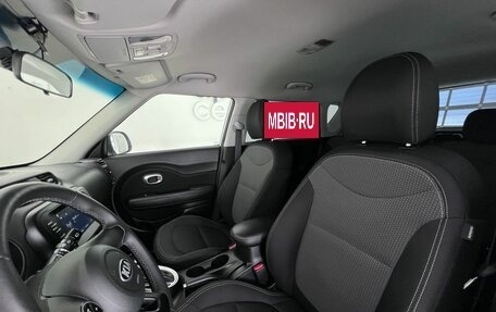 KIA Soul II рестайлинг, 2017 год, 1 575 000 рублей, 13 фотография