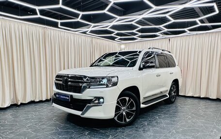 Toyota Land Cruiser 200, 2020 год, 9 999 900 рублей, 1 фотография