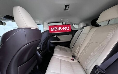 Lexus RX IV рестайлинг, 2018 год, 3 700 000 рублей, 34 фотография