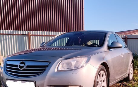 Opel Insignia II рестайлинг, 2011 год, 600 000 рублей, 2 фотография
