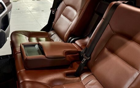 Toyota Land Cruiser 200, 2016 год, 6 400 000 рублей, 11 фотография