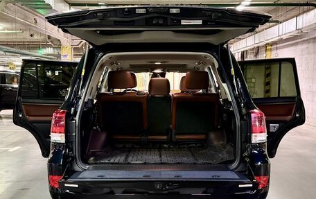 Toyota Land Cruiser 200, 2016 год, 6 400 000 рублей, 8 фотография