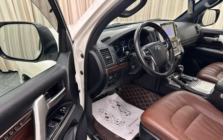 Toyota Land Cruiser 200, 2020 год, 9 999 900 рублей, 10 фотография