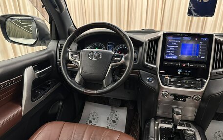 Toyota Land Cruiser 200, 2020 год, 9 999 900 рублей, 14 фотография