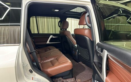 Toyota Land Cruiser 200, 2020 год, 9 999 900 рублей, 20 фотография