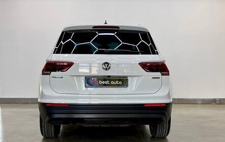 Volkswagen Tiguan II, 2019 год, 2 790 000 рублей, 7 фотография