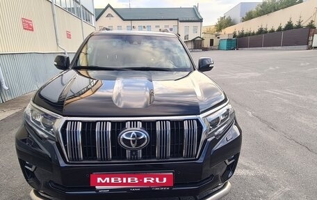 Toyota Land Cruiser Prado 150 рестайлинг 2, 2018 год, 5 300 000 рублей, 7 фотография