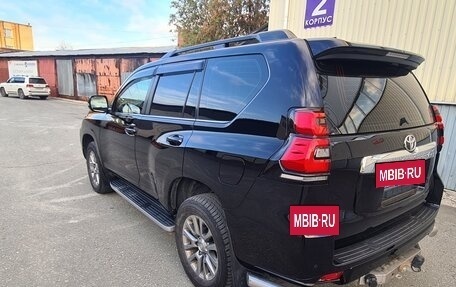 Toyota Land Cruiser Prado 150 рестайлинг 2, 2018 год, 5 300 000 рублей, 8 фотография