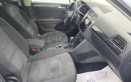 Volkswagen Tiguan II, 2019 год, 2 790 000 рублей, 37 фотография