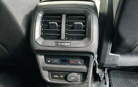 Volkswagen Tiguan II, 2019 год, 2 790 000 рублей, 35 фотография