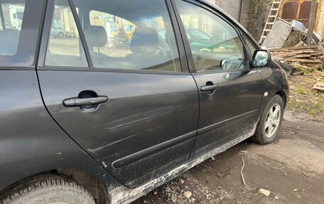 Toyota Corolla Verso I, 2002 год, 100 000 рублей, 5 фотография