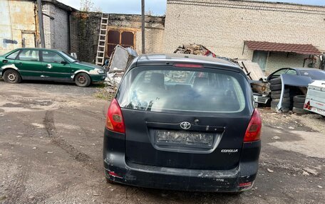 Toyota Corolla Verso I, 2002 год, 100 000 рублей, 4 фотография