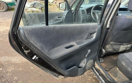 Toyota Corolla Verso I, 2002 год, 100 000 рублей, 15 фотография