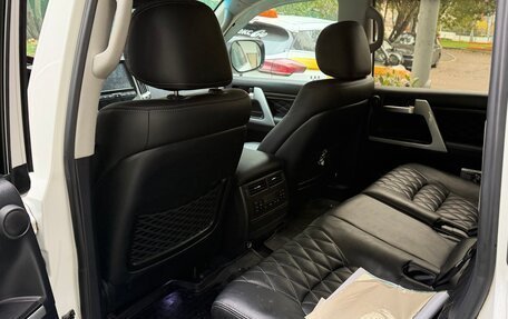 Toyota Land Cruiser 200, 2016 год, 6 500 000 рублей, 10 фотография