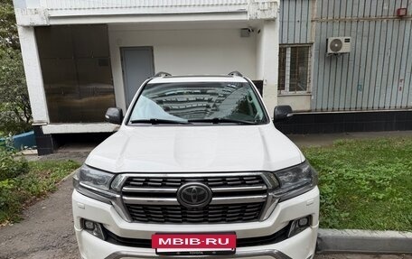 Toyota Land Cruiser 200, 2016 год, 6 500 000 рублей, 4 фотография