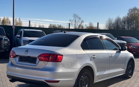 Volkswagen Jetta VI, 2013 год, 900 000 рублей, 4 фотография