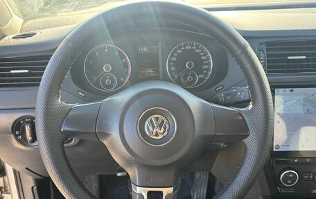 Volkswagen Jetta VI, 2013 год, 900 000 рублей, 20 фотография